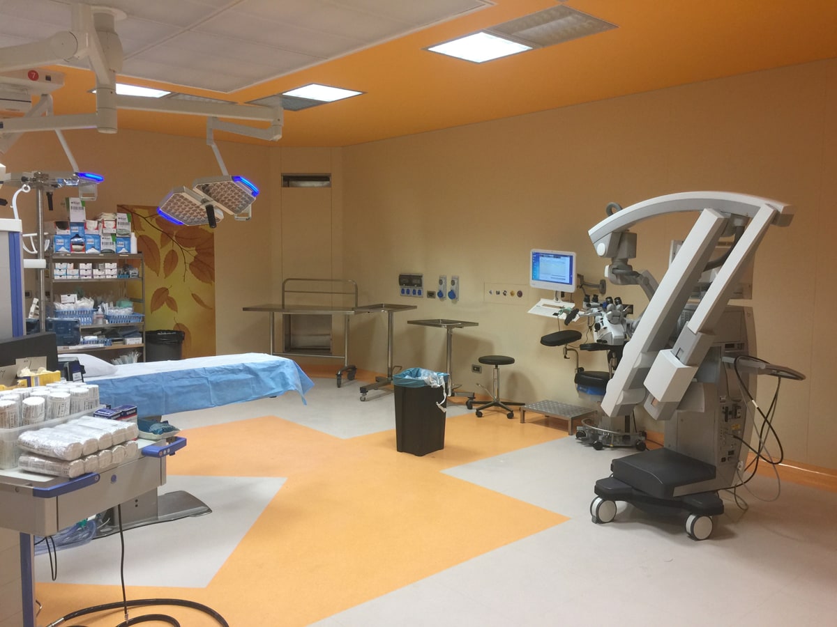 sacchelli microscopio neochirurgico